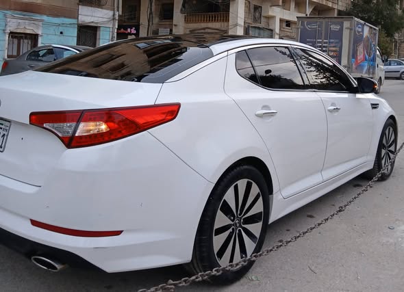 كيا أوبتيما 2011 - صورة 2