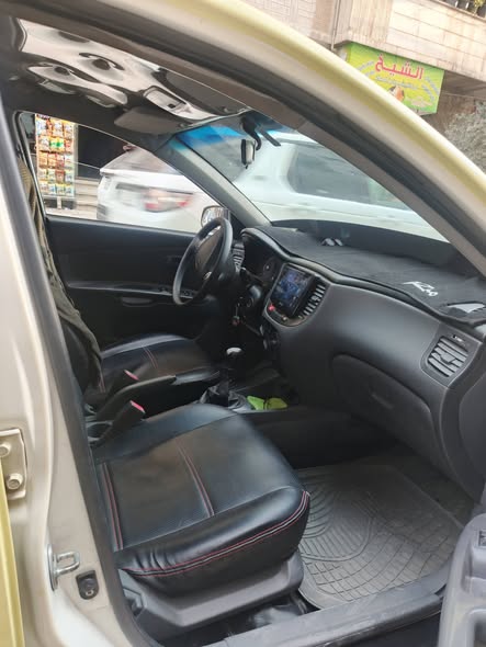 كيا ريو 2010 - صورة 5