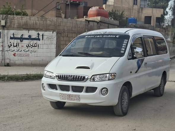 هيونداي ستاريكس 2003 - صورة 2