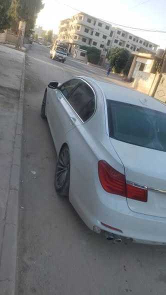 بي ام دبليو 730Li 2012 - صورة 1
