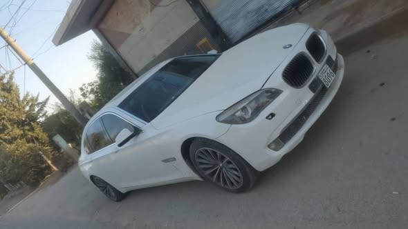 بي ام دبليو 730Li 2012 - صورة 4
