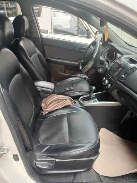 كيا سيراتو 2009 - صورة 4