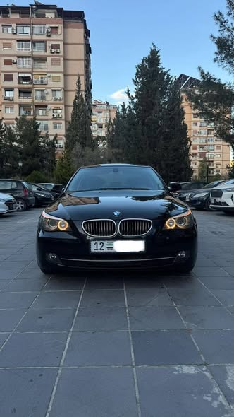 بي إم دبليو 520 2010 - صورة 1