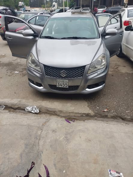 سوزوكي كيزاشي 2016 - صورة 1