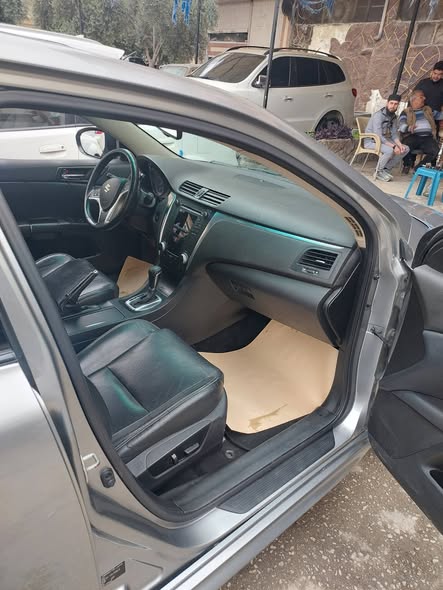 سوزوكي كيزاشي 2016 - صورة 3