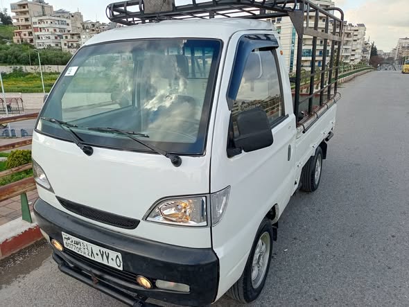 سوزوكي توني 2008 - صورة 2