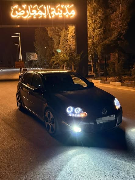 فولكس فاجن غولف GTI 2005 - صورة 2