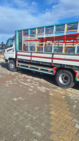 هيونداي اتش 100 2011 - صورة 2