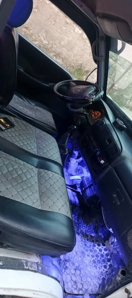 هوندا H-1 1999 - صورة 1