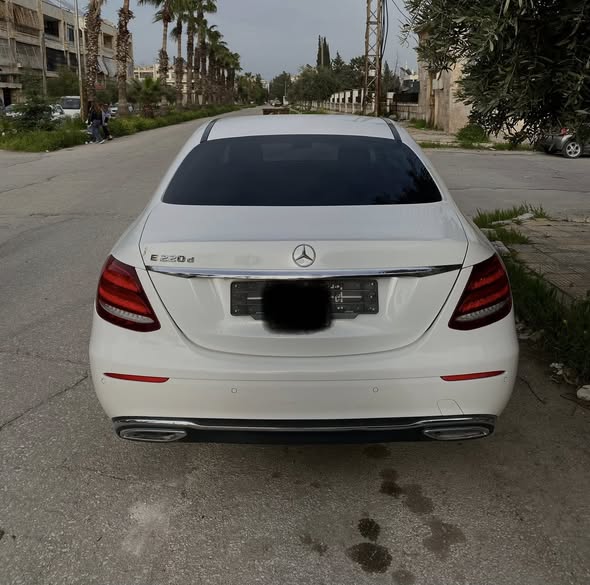 مرسيدس E-Class 2017 - صورة 2