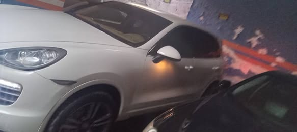 بورش كيان 2012 - صورة 1