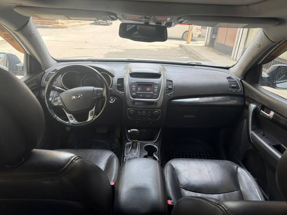 كيا سيرنتو 2015 - صورة 4