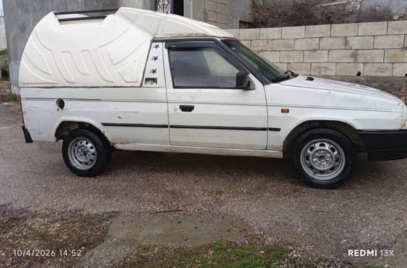 سكودا بيك أب 1995 - صورة 1