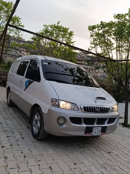 هيونداي H-1 2002 - صورة 2