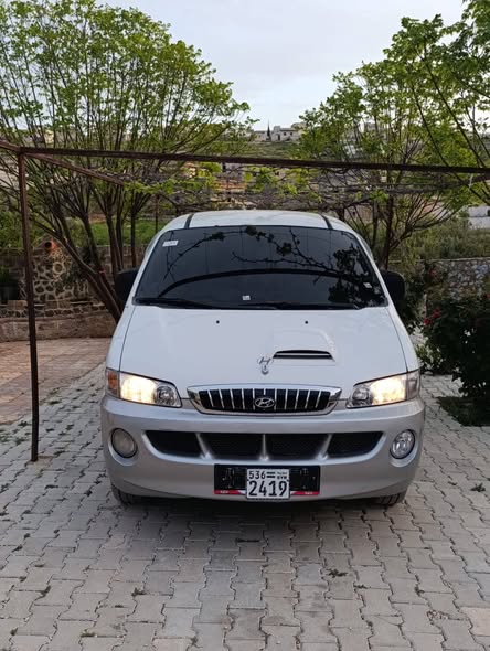 هيونداي H-1 2002 - صورة 4