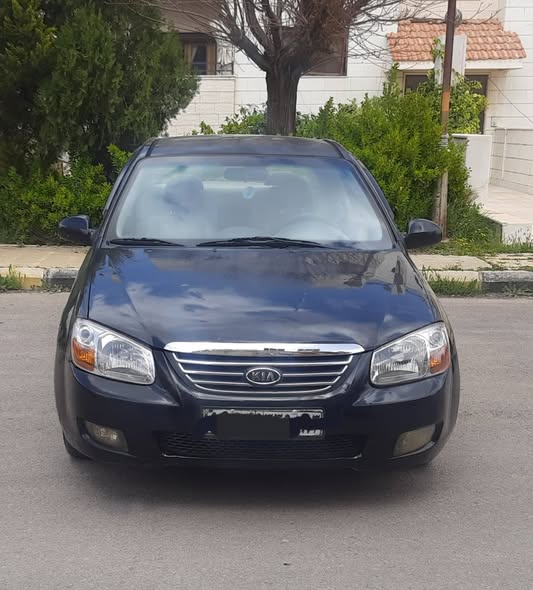 كيا سيراتو 2009 - صورة 2