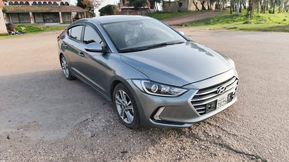 هيونداي افانتي 2017 - صورة 2