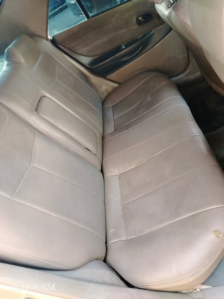 مازدا 323 2003 - صورة 2