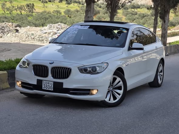 بي إم دبليو 5 Series Gran Turismo 2011 - صورة 2