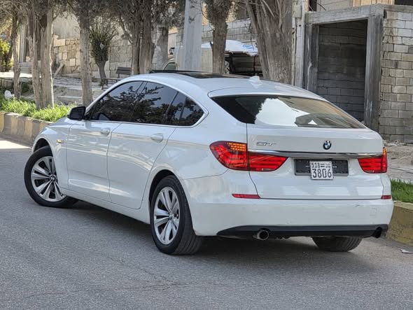 بي إم دبليو 5 Series Gran Turismo 2011 - صورة 4