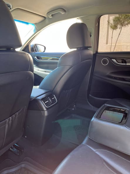 هيونداي ازيرا 2018 - صورة 5