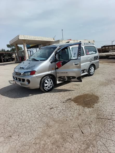 هيونداي ستاريكس 2006 - صورة 5