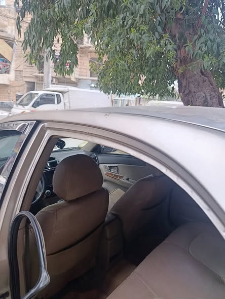 كيا سيراتو 2008 - صورة 5