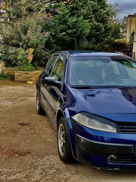 رينو ميغان 2006 - صورة 1