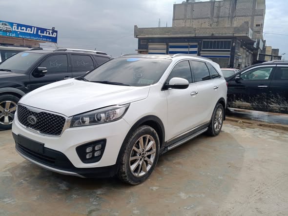كيا سورينتو 2015 - صورة 3