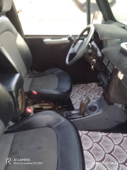 كيا تاونر 1992 - صورة 4