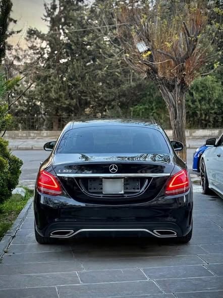 مرسيدس C300 2016 - صورة 2
