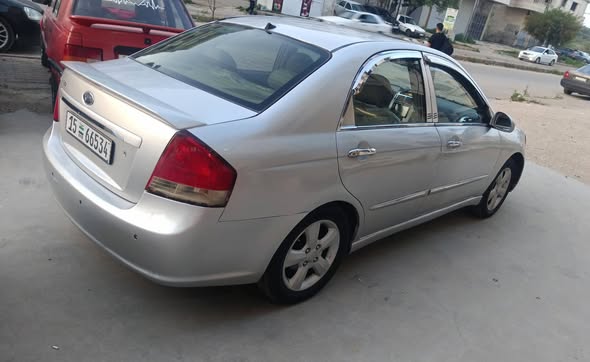 كيا سيراتو 2007 - صورة 4