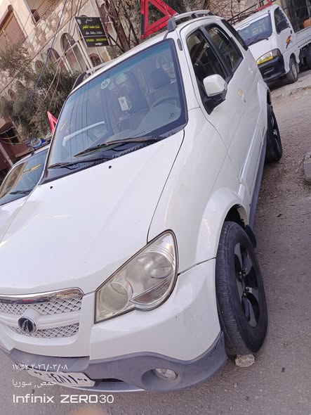 زوتاي نوماد 2009 - صورة 2