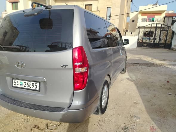 هيونداي ستاريكس 2018 - صورة 2