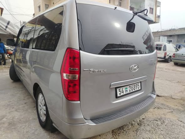 هيونداي ستاريكس 2018 - صورة 3