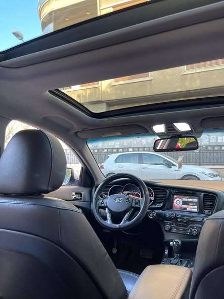 كيا اوبتما 2011 - صورة 2