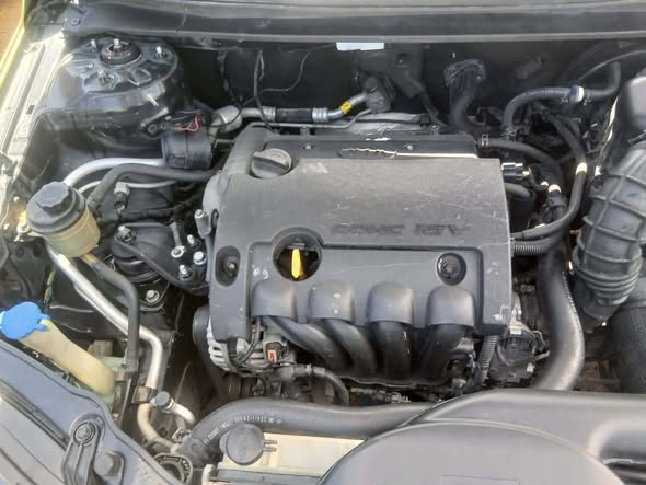 كيا سيراتو 2011 - صورة 5