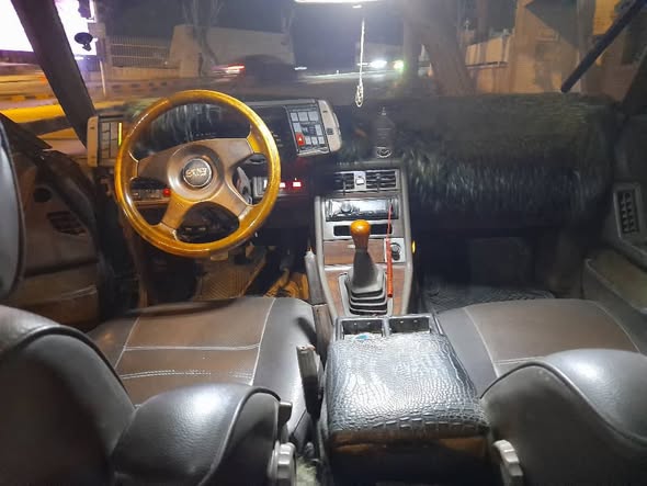 مازدا 929 1987 - صورة 2