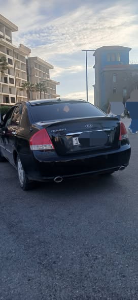 كيا سيراتو 2008 - صورة 3
