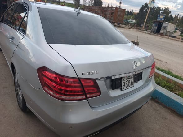 مرسيدس E220 2016 - صورة 2