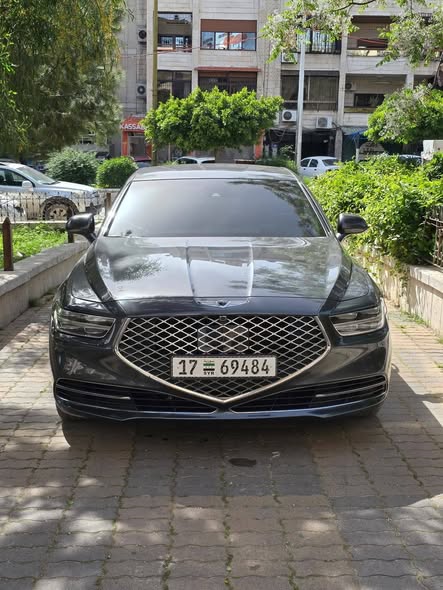 هيونداي جينسيس 2019 - صورة 1