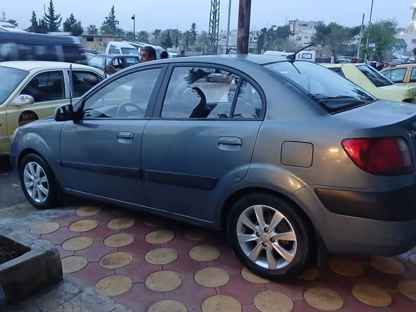 كيا ريو 2008 - صورة 2