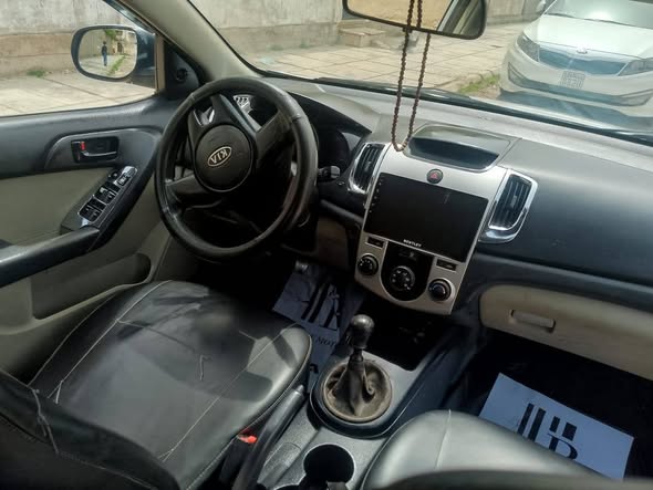 كيا سيراتو 2009 - صورة 5