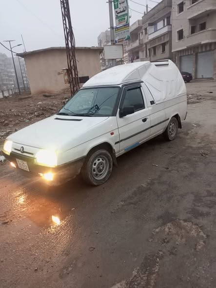 سكودا بيك اب 1995 - صورة 4