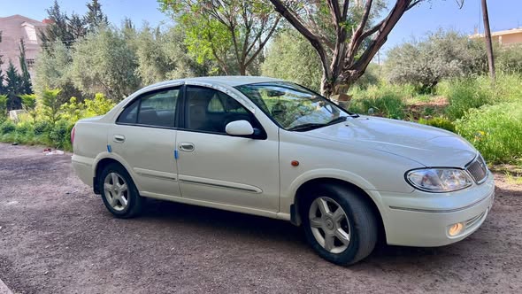 نيسان صني 2005 - صورة 1