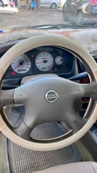 نيسان صني 2005 - صورة 4