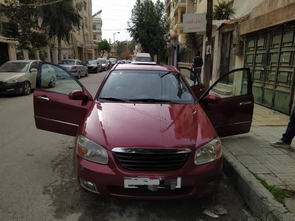 كيا سيراتو 2007 - صورة 1