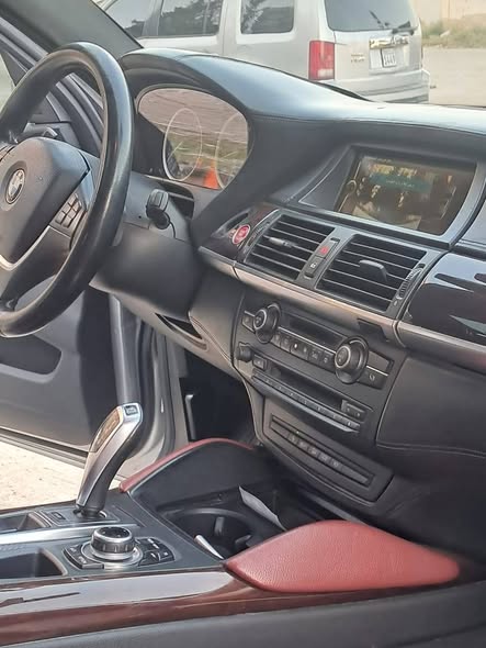 بي إم دبليو X6 2013 - صورة 2