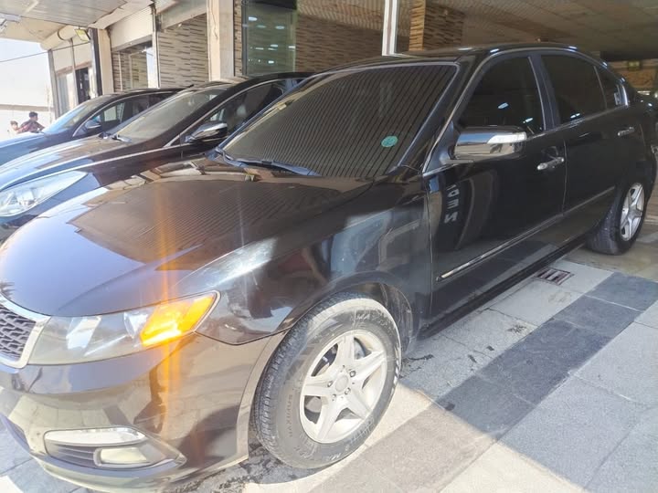 كيا اوبتيما 2010