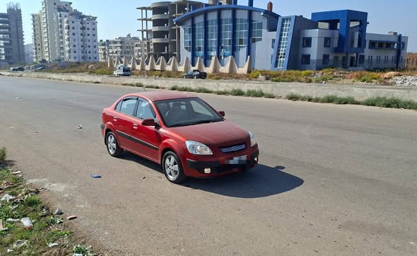 كيا ريو 2010 - صورة 1